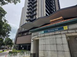 Piccadilly Grand (D8), Retail #518938961